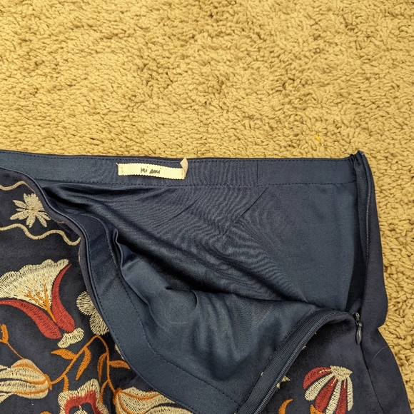 Mi AMI Velvet skirt with embroidered flowers - Picture 3 of 3